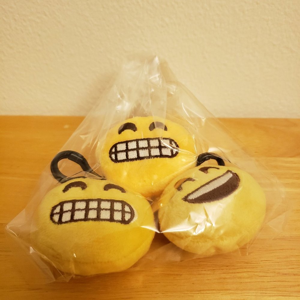 Emoji Keychains - Picture 5 of 5